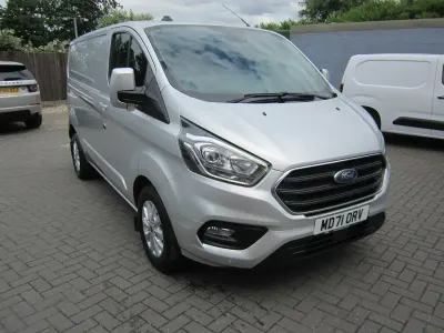Used Ford Transit Custom Limited 130 HP (95 kW) 2022 Silver Van