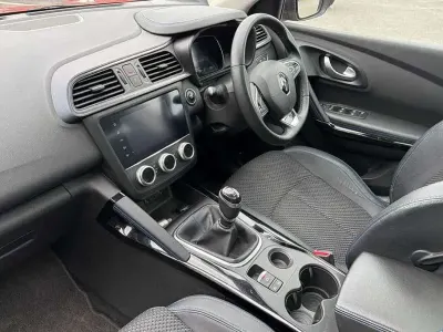 Used Renault Kadjar Version S 116 HP (85 kW) 2019 Red SUV