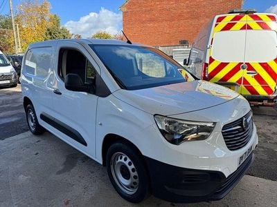 White Used 2021 Vauxhall Combo MPV | £6,995 (Good price)