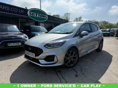 Begagnad Ford Fiesta ST-Line 125 HK (91 kW) 2023 Silver Halvkombi