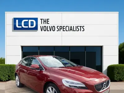 Used Volvo V40 Inscription 152 HP (111 kW) 2017 Red Hatchback