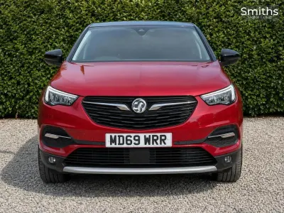Used Vauxhall Grandland X SRi 128 HP (94 kW) 2020 Red SUV