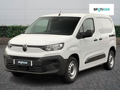 Used Citroën Berlingo 101 HP (74 kW) 2024 White MPV