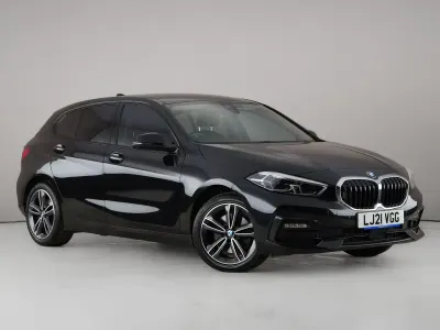 Used BMW 118 Sport Line 136 HP (100 kW) 2021 Black Hatchback