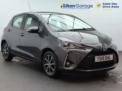Used Toyota Yaris 111 HP (81 kW) 2019 Grey Hatchback
