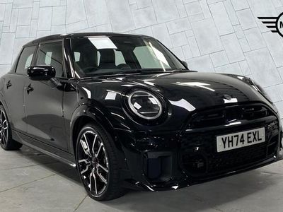 Used Mini Cooper Hatch 154 HP (113 kW) 2024 Black Hatchback