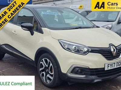 Used Renault Captur Dynamique 120 HP (88 kW) 2017 Cream/black SUV