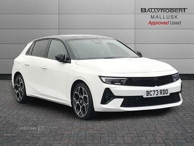Used Vauxhall Astra Ultimate 130 HP (95 kW) 2024 White Hatchback