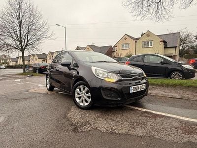 Used Kia Rio 85 HP (62 kW) 2014 Black Hatchback