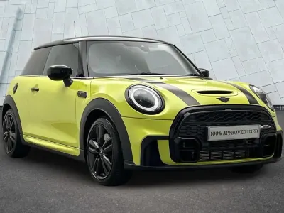 Used Mini Cooper S Sport 188 HP (138 kW) 2024 Yellow Hatchback