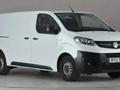 Used Vauxhall Vivaro 100 HP (73 kW) 2023 White MPV