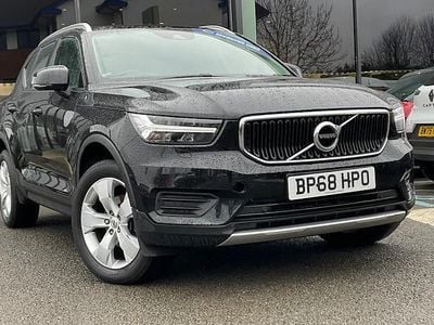 Used Volvo XC40 Momentum 156 HP (114 kW) 2019 SUV