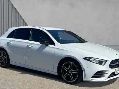 Second-hand Mercedes A200 Executive 163 CP (119 kW) 2023 Alb