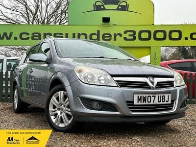 Used Vauxhall Astra Design Edition 138 HP (101 kW) 2007 Silver Estate