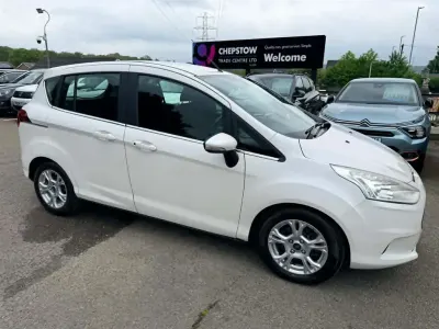 Begagnad Ford B-MAX Zetec 125 HK (91 kW) 2017 Vit Minibuss