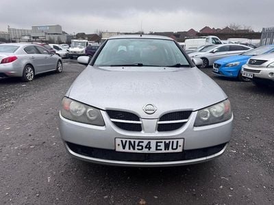 Used Nissan Almera SE 2004 Silver Hatchback