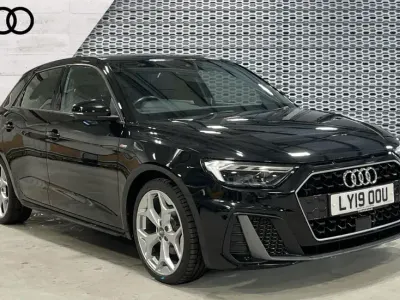 Begagnad Audi A1 S-Line 150 HK (110 kW) 2019 Svart SUV