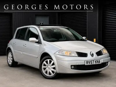 Used Renault Mégane II Dynamique 112 HP (82 kW) 2007 Silver Hatchback