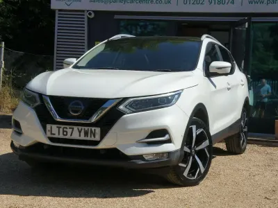 Used Nissan Qashqai Tekna 2017 White SUV