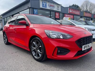Used Ford Focus ST-Line 125 HP (91 kW) 2019 Red Hatchback