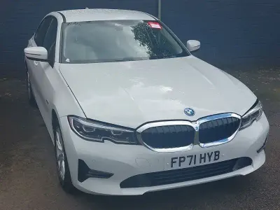 Used BMW 330e Comfort Edition 292 HP (214 kW) 2022 White Sedan