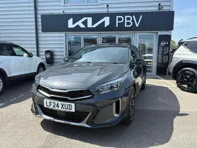 Usado Kia XCeed GT-Line S 2024 Gris SUV