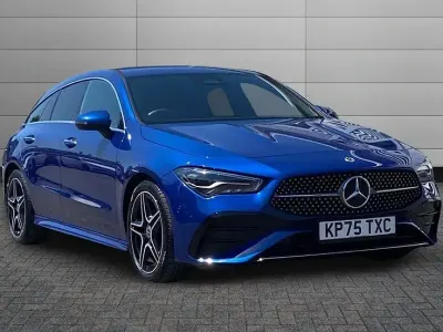 Used Mercedes CLA200 Shooting Brake Executive 175 HP (128 kW) 2025 Spectral blue Estate