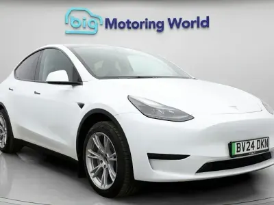 Used Tesla Model Y Standard Range 219 kW (299 HP) 2024 White SUV