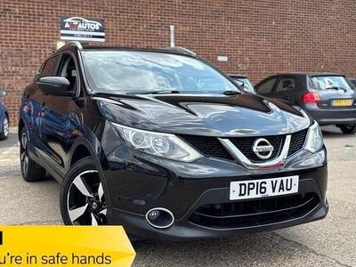 Black Used 2016 Nissan Qashqai N-Connecta SUV | £5,800 (Fair price)
