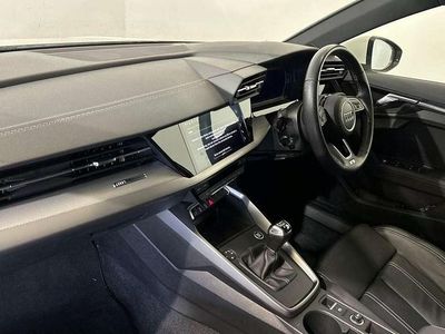 Used Audi A3 S-Line 147 HP (108 kW) 2023 White Sedan