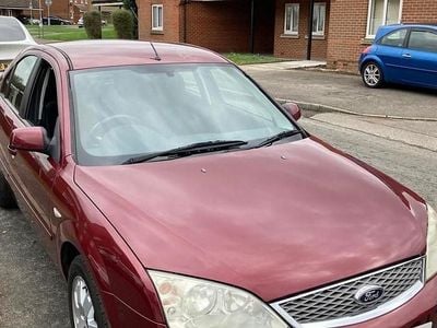Red Used 2005 Ford Mondeo Zetec Hatchback | £1,995 (Super price)