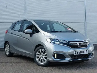 Used Honda Jazz SE 102 HP (75 kW) 2018 Silver Hatchback