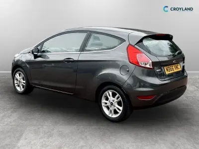 Used Ford Fiesta Zetec 100 HP (73 kW) 2017 Grey Hatchback