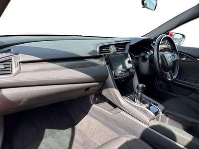 Used Honda Civic SR 124 HP (91 kW) 2019 Red Hatchback