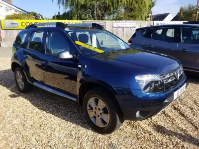 Used Dacia Duster Lauréate 110 HP (80 kW) 2016 Blue SUV