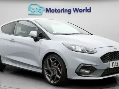 Used Ford Fiesta ST 200 HP (147 kW) 2019 Silver Hatchback