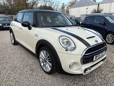 White Used 2015 Mini Cooper S Hatch Hatchback | £10,000 (Fair price)
