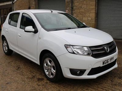 Begagnad Dacia Sandero Lauréate 2016 Vit Halvkombi