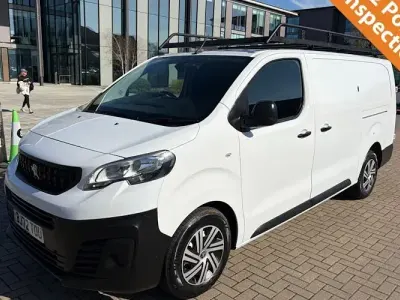 Second-hand Peugeot Expert Premium 145 CP (106 kW) 2022 Alb Van