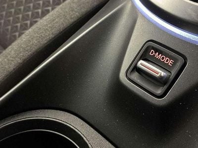 Used Nissan Juke N-Connecta 143 HP (105 kW) 2025 Silver SUV