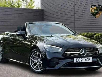 Używany Mercedes E220 AMG Line Premium 2021 Czarny Kabriolet