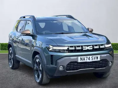 Used Dacia Duster Extreme 130 HP (95 kW) 2024 Green SUV