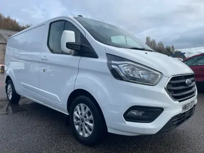 Used Ford Transit Custom Limited 130 HP (95 kW) 2019 White Van