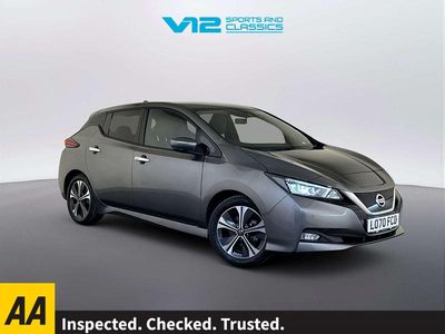 Begagnad Nissan Leaf Tekna 110 kW (150 HK) 2020 Grå Halvkombi