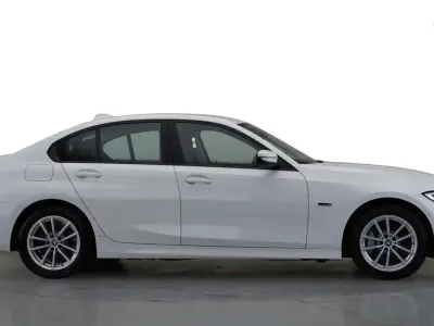 Used BMW 330e 292 HP (214 kW) 2022 White Sedan
