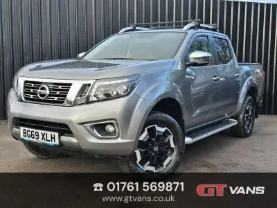 Begagnad Nissan Navara Tekna 190 HK (139 kW) 2019 Grå Pickup