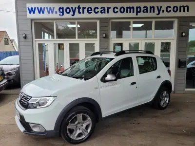 Używany Dacia Sandero Essentiel 2018 Biały Hatchback