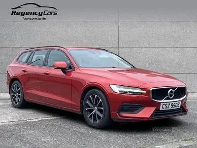 Used Volvo V60 Momentum 2019 Red Estate