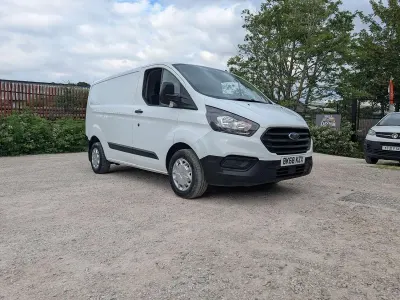 Used Ford Transit Custom 105 HP (77 kW) 2018 White Van