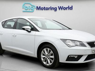 Begagnad Seat Leon SE 131 HK (96 kW) 2019 Vit Halvkombi